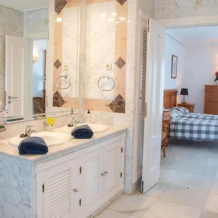 Dominion Beach Apartment Estepona